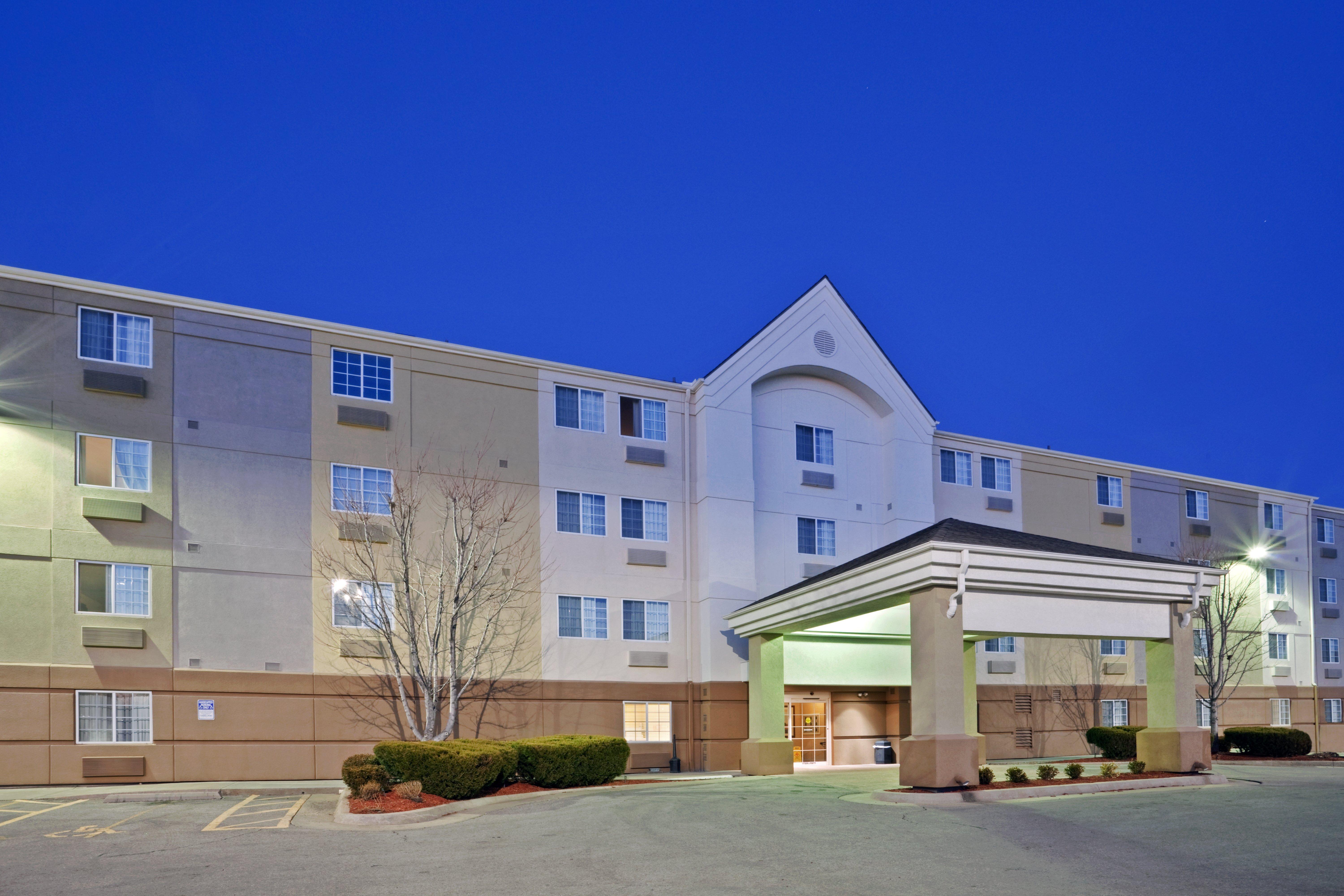 Candlewood Suites - Topeka West By Ihg Ngoại thất bức ảnh
