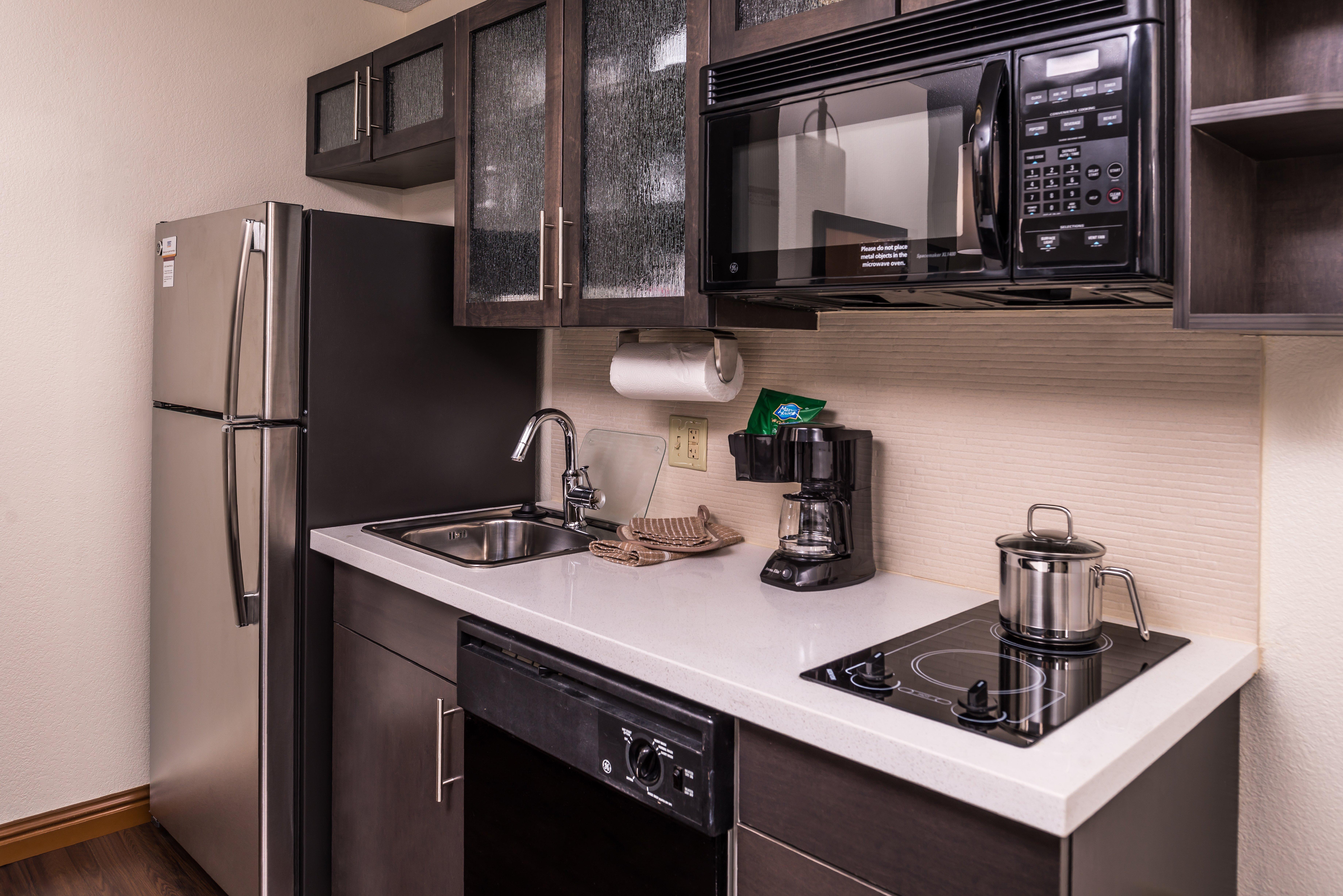 Candlewood Suites - Topeka West By Ihg Ngoại thất bức ảnh