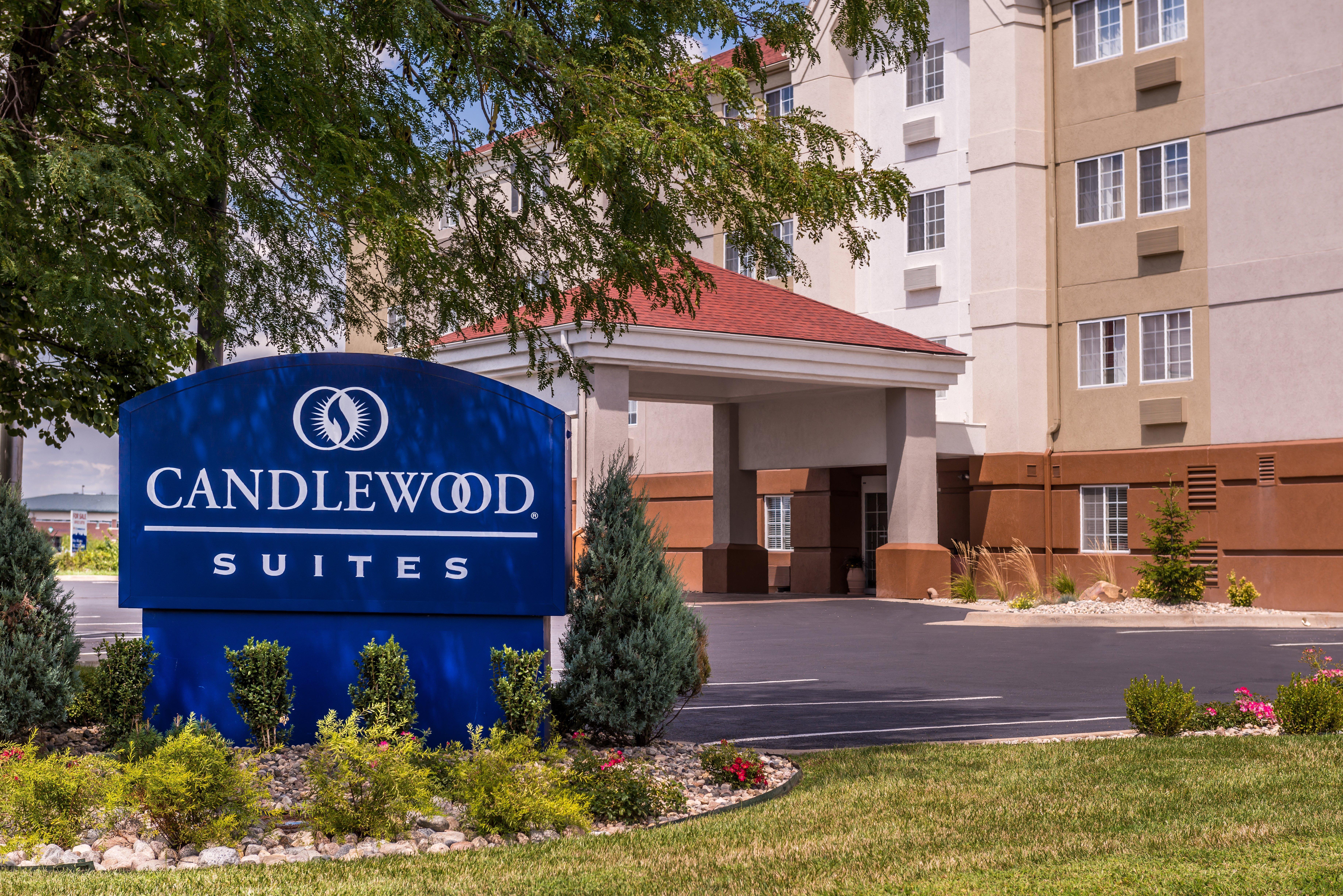 Candlewood Suites - Topeka West By Ihg Ngoại thất bức ảnh