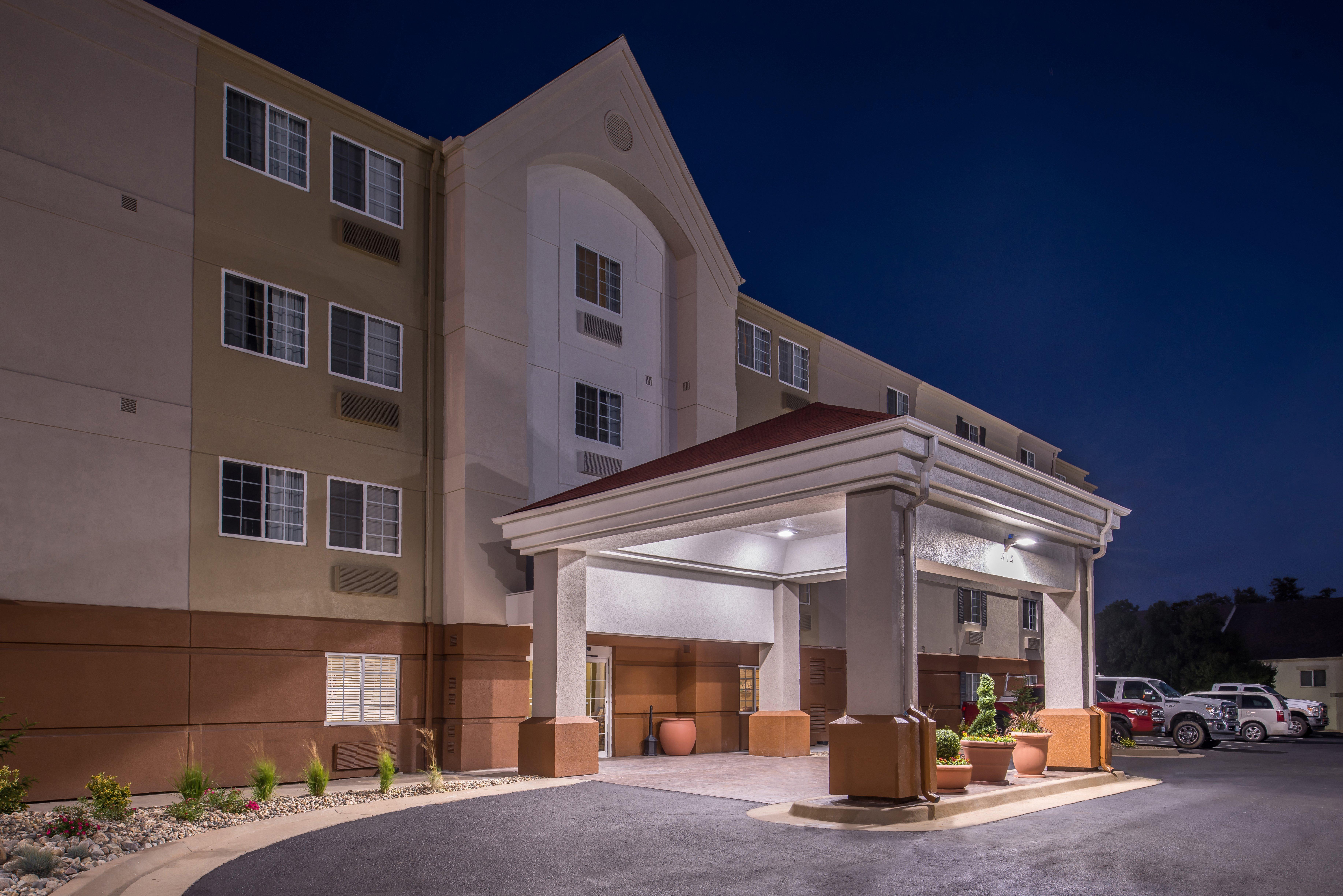 Candlewood Suites - Topeka West By Ihg Ngoại thất bức ảnh