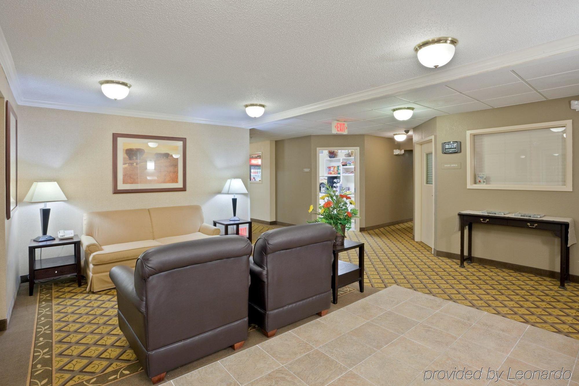 Candlewood Suites - Topeka West By Ihg Ngoại thất bức ảnh