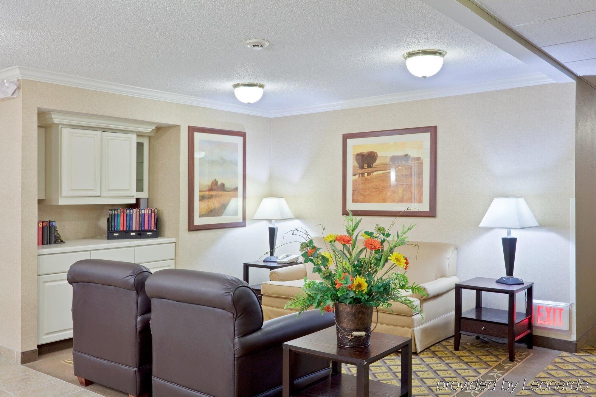 Candlewood Suites - Topeka West By Ihg Ngoại thất bức ảnh