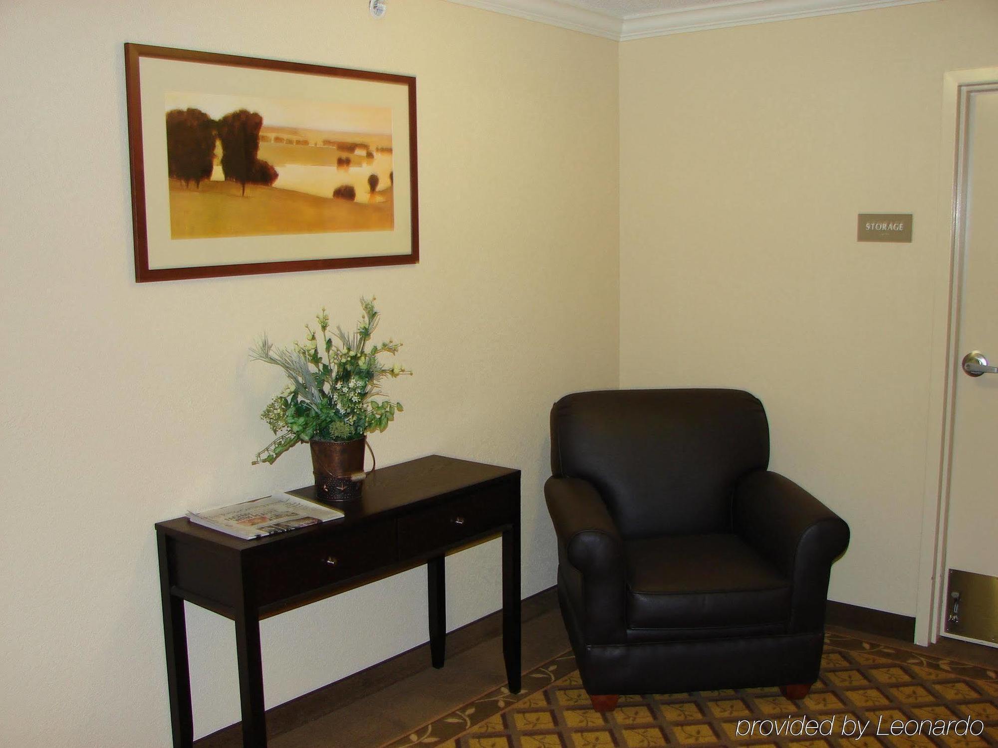 Candlewood Suites - Topeka West By Ihg Ngoại thất bức ảnh