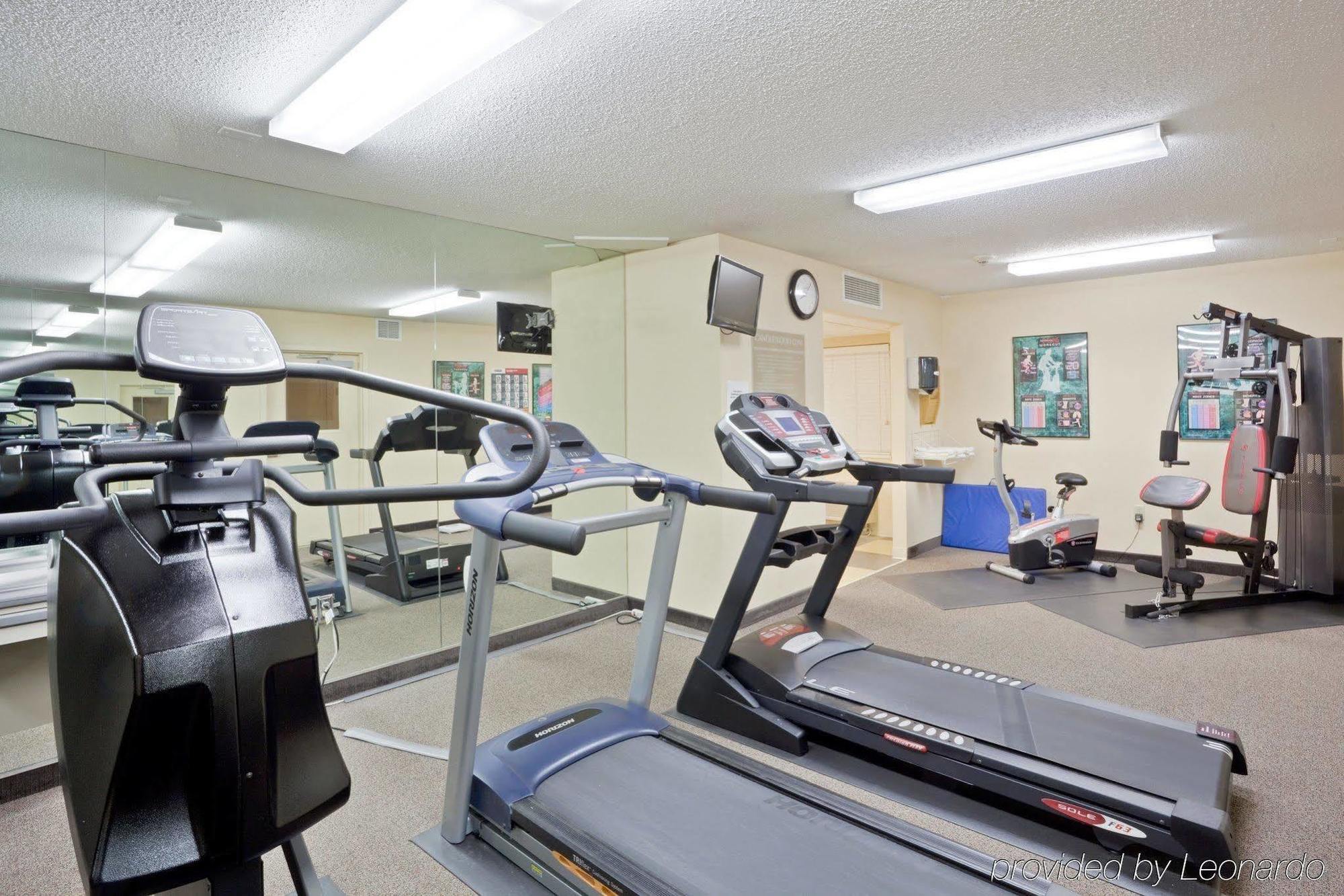 Candlewood Suites - Topeka West By Ihg Ngoại thất bức ảnh